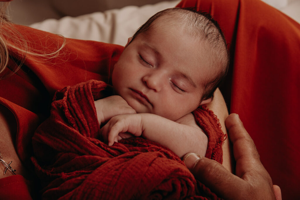 Marine-Perret-Photographie-Naissance-Lara-17-06-2025-WEB (35)